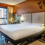Ibis Styles Centro Отель