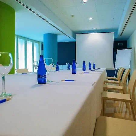 Ibis Styles Centro 3*