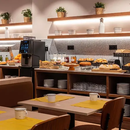 Ibis Styles Centro Сарагоса
