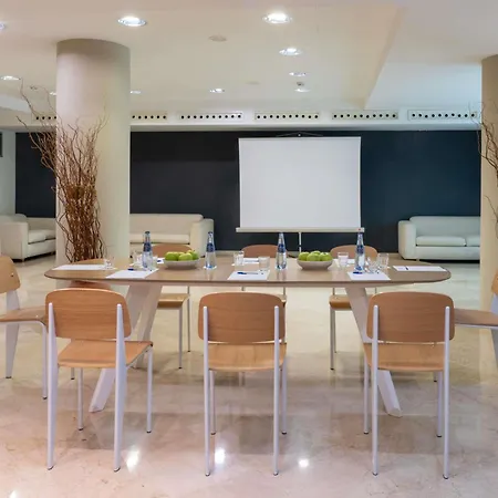 Ibis Styles Centro Сарагоса