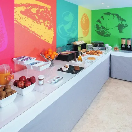 Ibis Styles Centro 3*