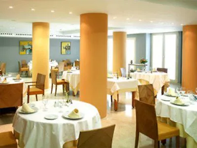 Ibis Styles Centro Hotell